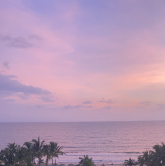 Meet your Posher, Fatima - Picture 1 of 1